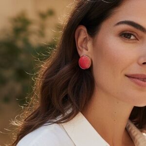 Vintage Gold Tone Clip On Earrings